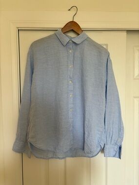 Uniqlo Light Blue Casual Linen Button-Down Shirt